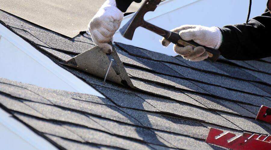 Professional residential roofers in Salisbury, MO